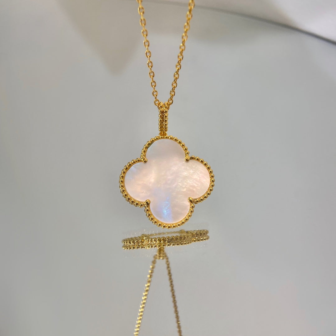 [AuraEcho]CLOVER 25MM MOP LARGE PENDANT NECKLACE