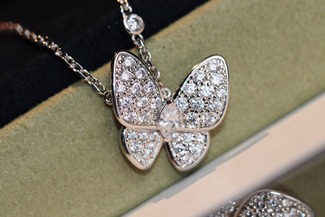 [AuraEcho]BUTTERFLY DIAMOND NECKLACE