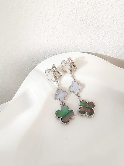 [AuraEcho]CLOVER 3 MOTIFS CHALCEDONY DARK MOP SILVER EARRINGS