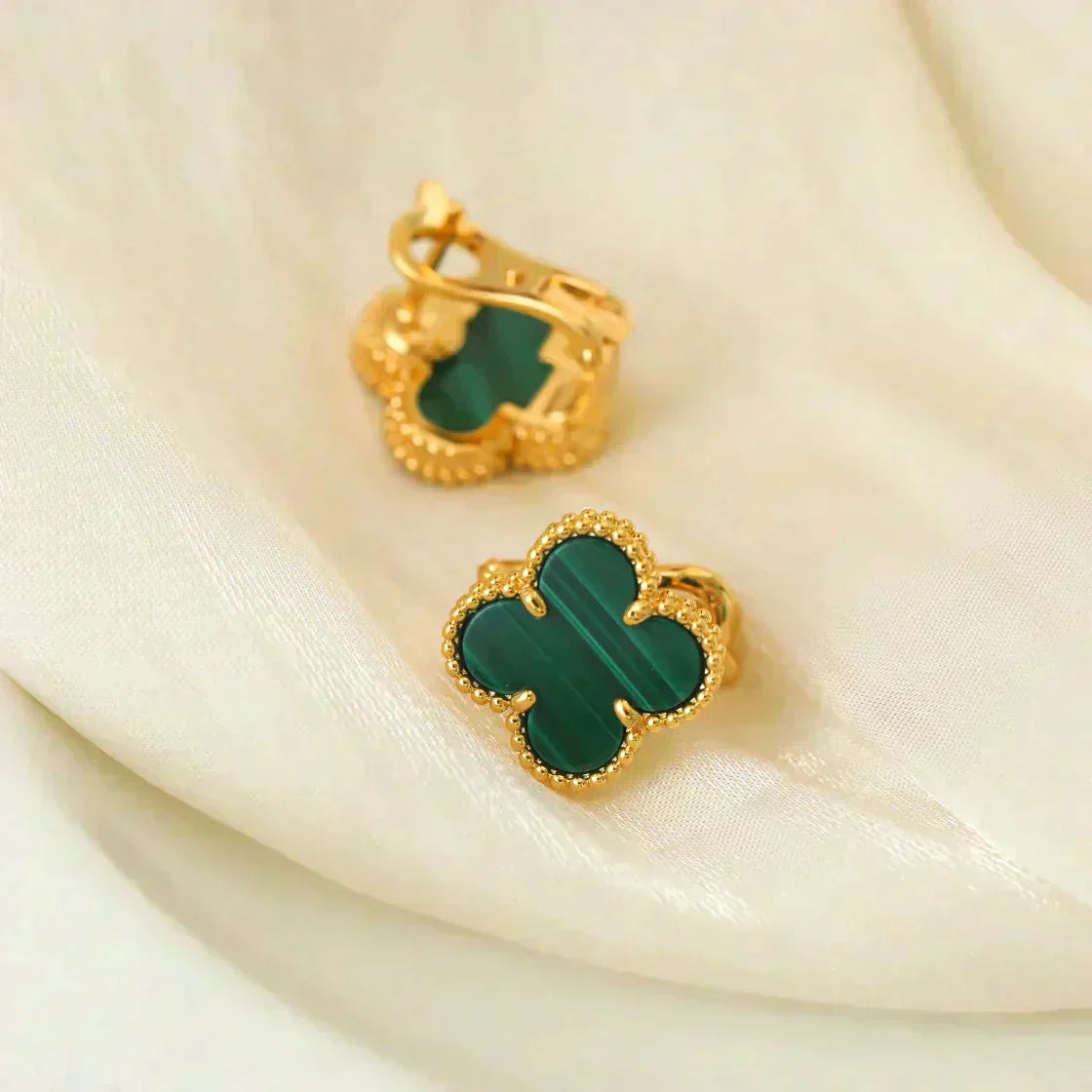 [AuraEcho]CLOVER MEDIUM 1 MOTIFS MALACHITE  EARRINGS