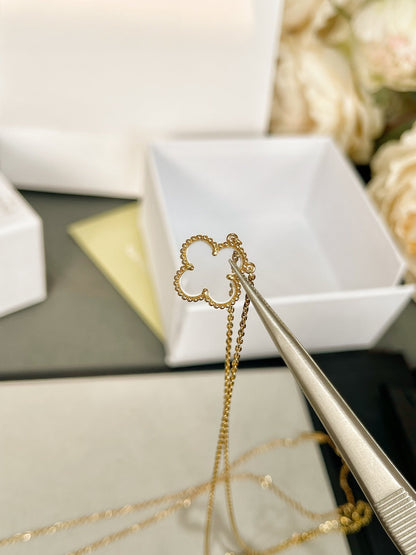 [AuraEcho]CLOVER ROCK CRYSTAL ROSE GOLD NECKLACE