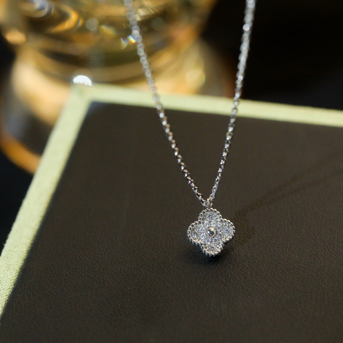 [AuraEcho]CLOVER MINI 9.5MM PENDANT DIAMOND NECKLACE