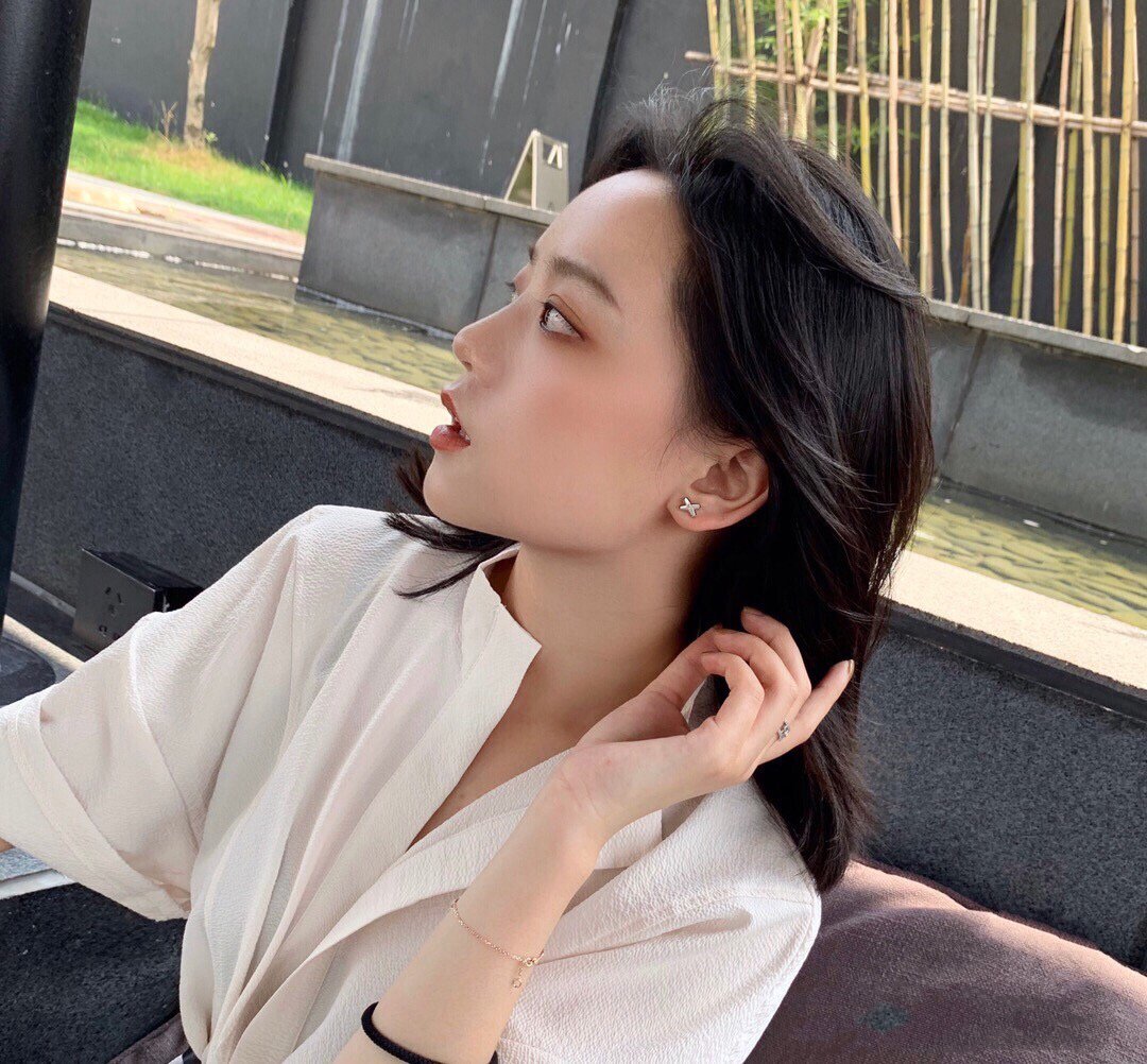 [AuraEcho]JEUX DE WHITE MOP PINK GOLD DIAMOND EARRINGS