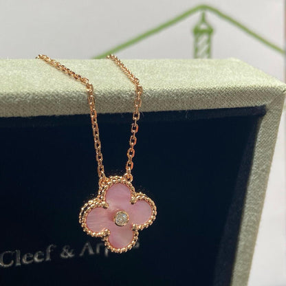 [AuraEcho]CLOVER 15MM DIAMOND PINK MOP NECKLACE